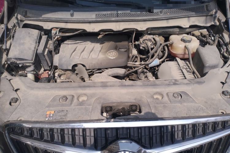 Used Buick GL8 2011 2.4L LT Luxury Business Executive Edition Engine Bay