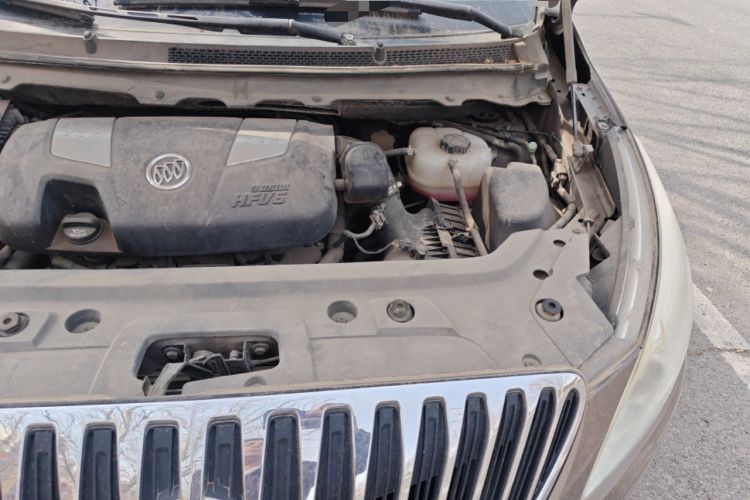 Used Buick GL8 2011 3.0L XT Luxury Business Flagship Edition Engine Bay Left