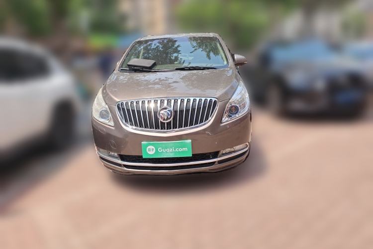 Used Buick GL8 2011 2.4L LT Luxury Business Executive Edition Front