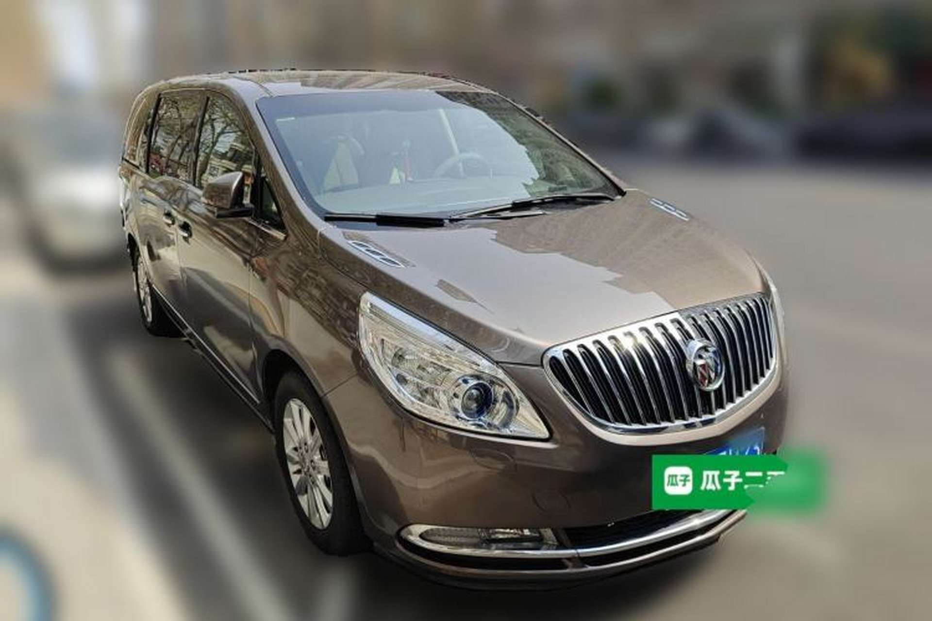 Used Buick GL8 2011 3.0L XT Luxury Business Flagship Edition Front Right 45 Deg