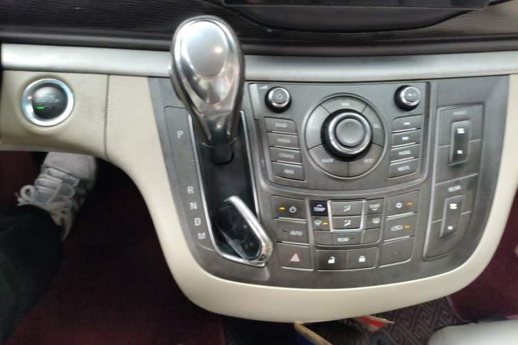 Used Buick GL8 2011 2.4L LT Luxury Business Executive Edition Gear Lever