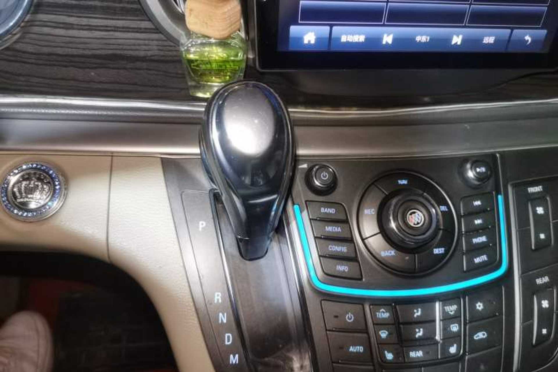 Used Buick GL8 2011 3.0L XT Luxury Business Flagship Edition Gear Lever