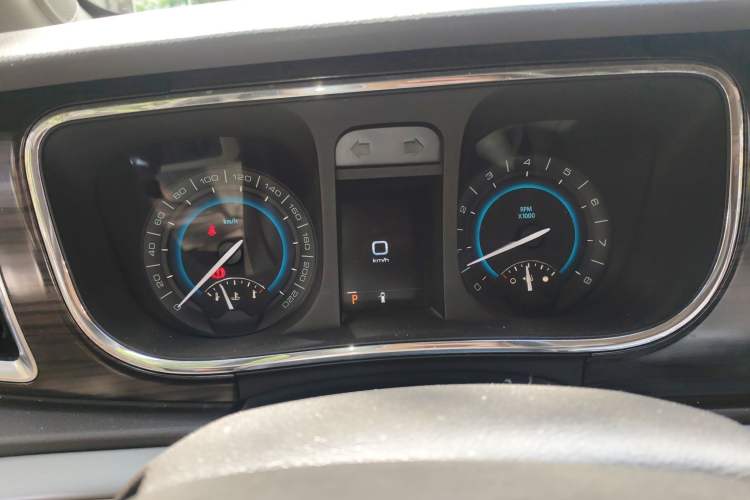 Used Buick GL8 2011 2.4L LT Luxury Business Executive Edition Instrument Cluster