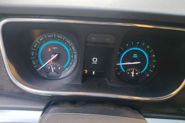 Used Buick GL8 2011 2.4L LT Luxury Business Executive Edition Instrument Cluster