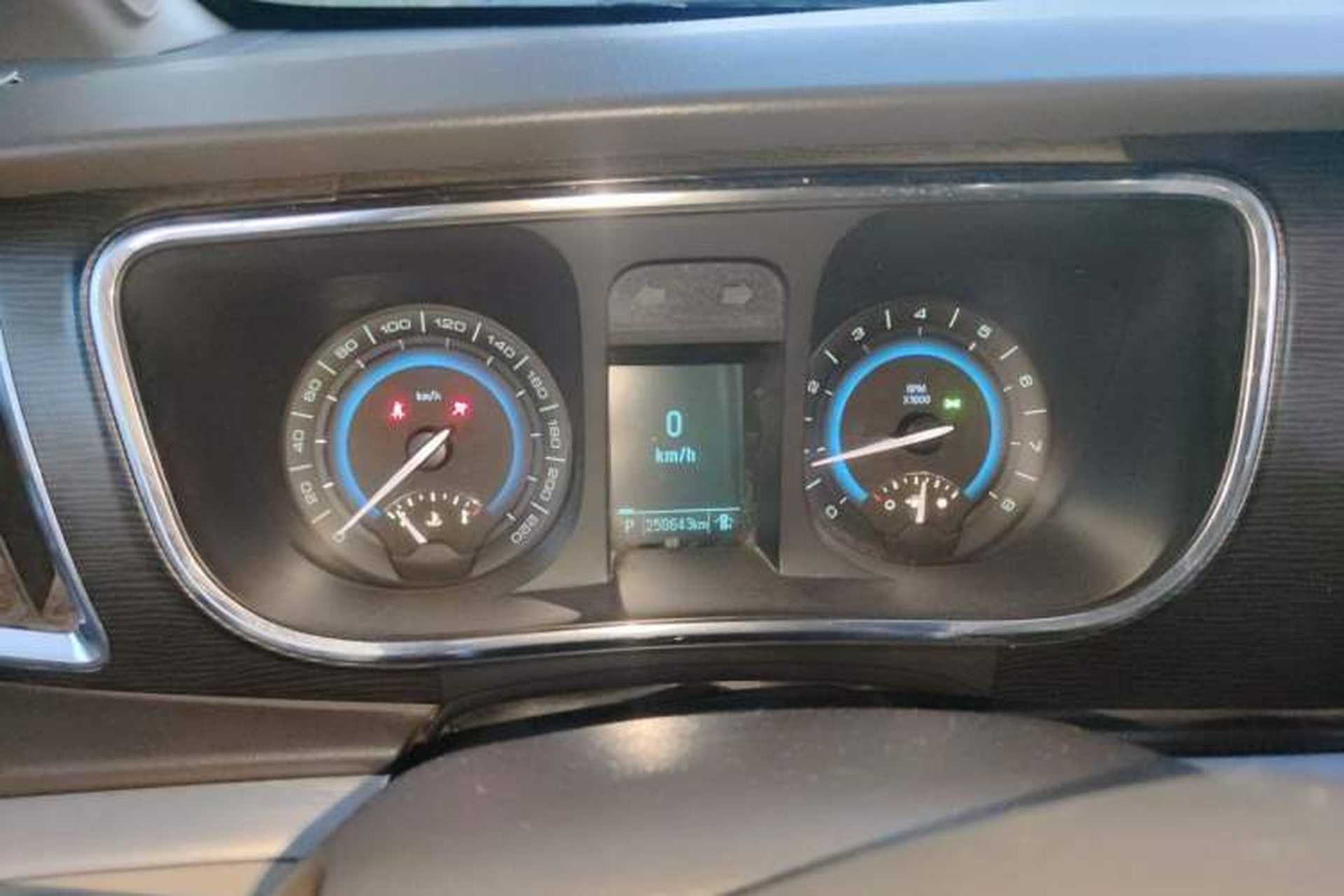 Used Buick GL8 2011 2.4L CT Luxury Business Comfort Edition Instrument Cluster