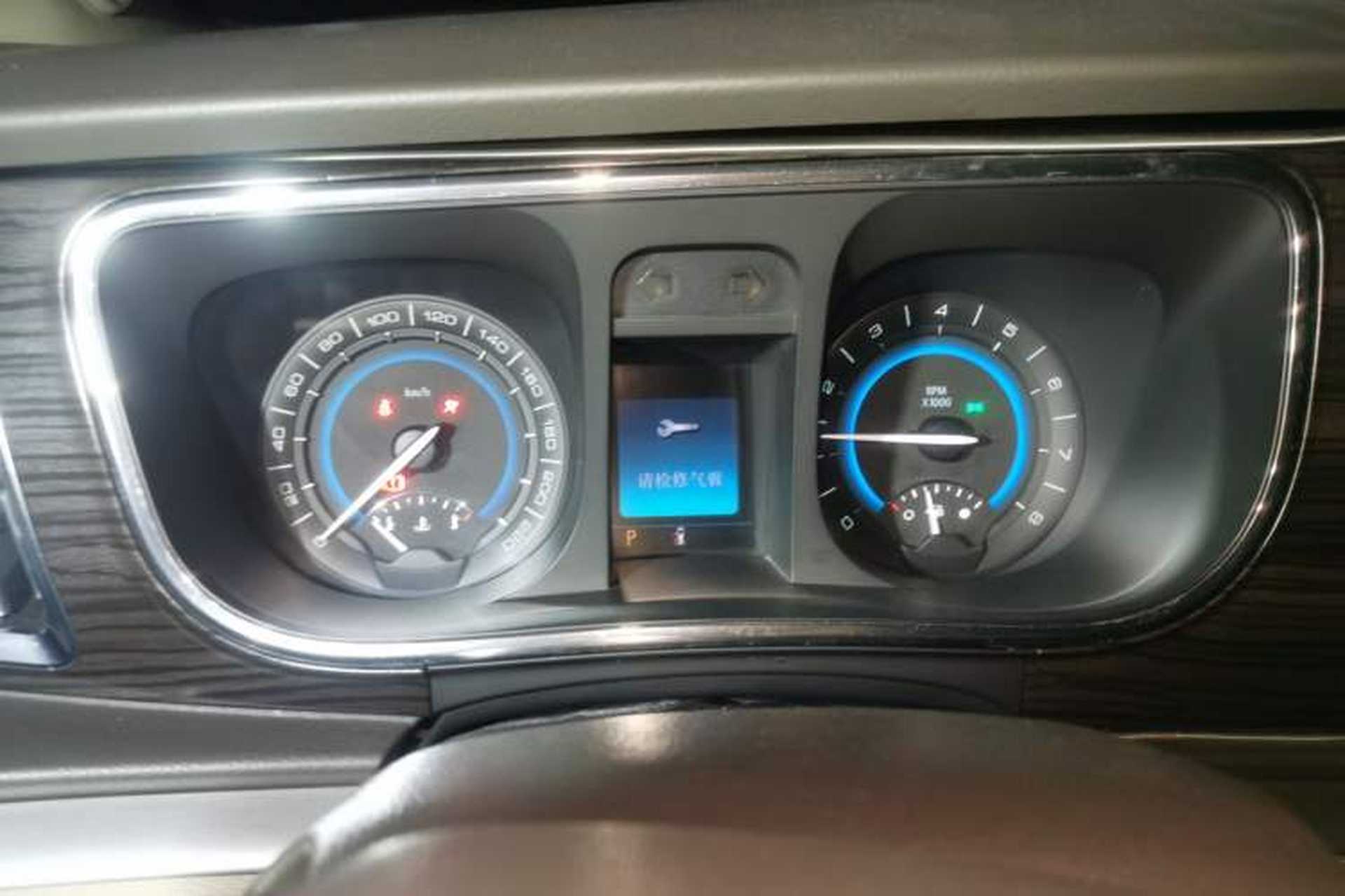 Used Buick GL8 2011 3.0L XT Luxury Business Flagship Edition Instrument Cluster