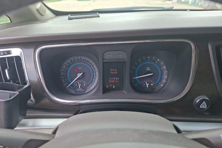 Used Buick GL8 2011 2.4L LT Luxury Business Executive Edition Instrument Cluster