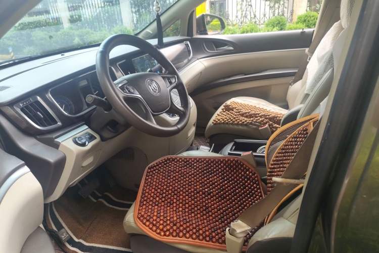 Used Buick GL8 2011 2.4L LT Luxury Business Executive Edition Left Front Seat
