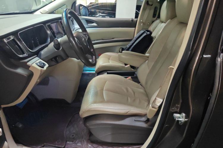 Used Buick GL8 2011 3.0L XT Luxury Business Flagship Edition Left Front Seat