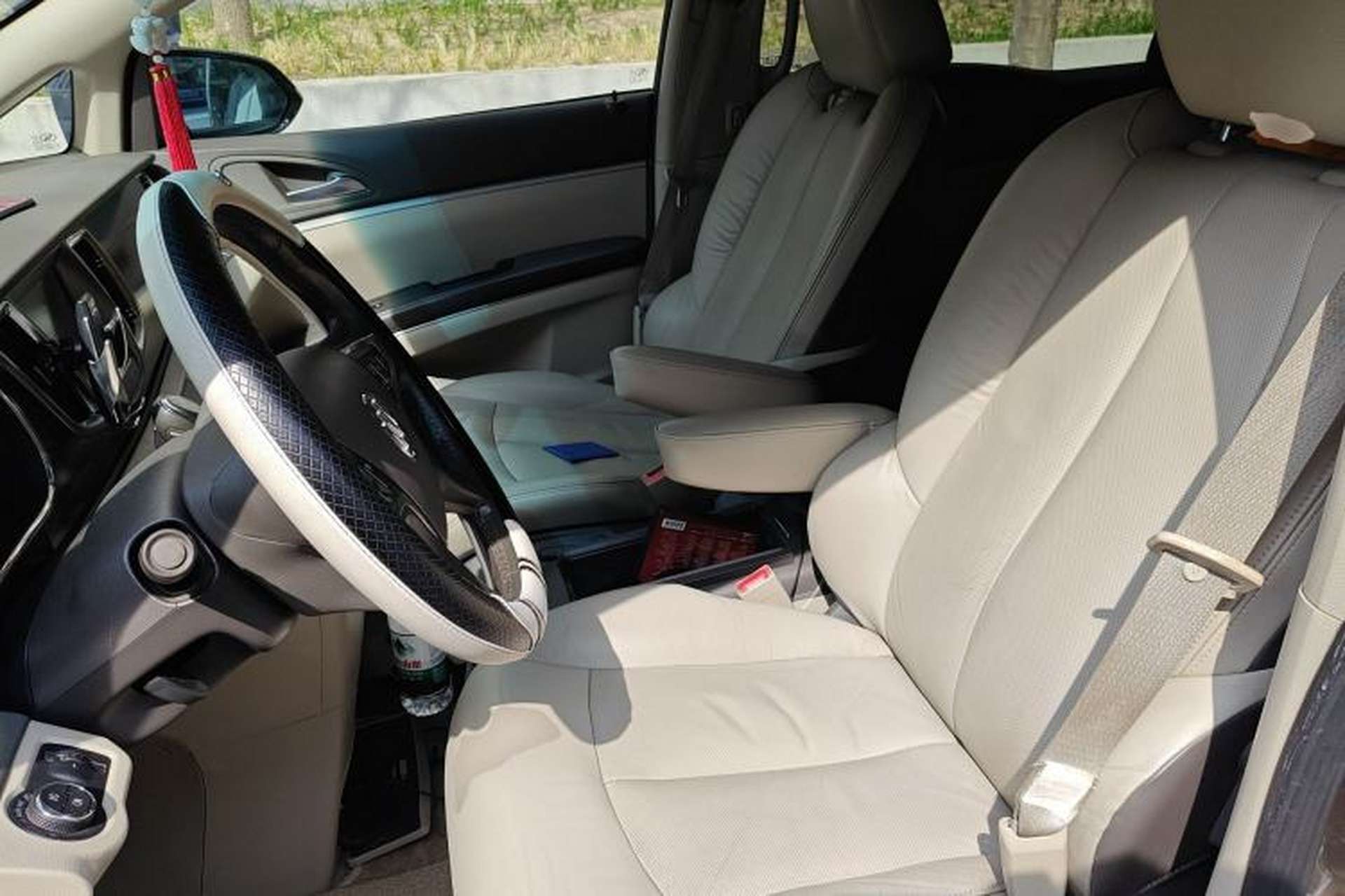 Used Buick GL8 2011 3.0L XT Luxury Business Flagship Edition Left Front Seat