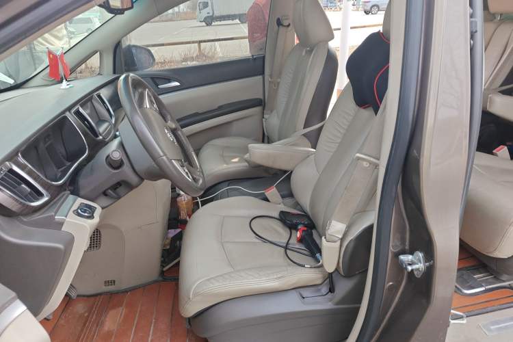 Used Buick GL8 2011 3.0L XT Luxury Business Flagship Edition Left Front Seat