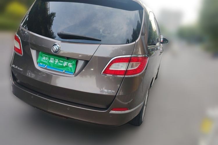 Used Buick GL8 2011 2.4L LT Luxury Business Executive Edition Rear Right 45 Deg