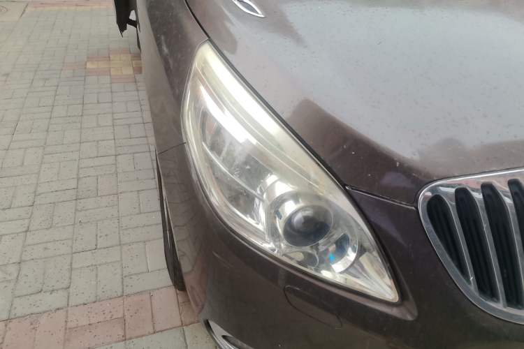 Used Buick GL8 2011 3.0L GT Luxury Business Haoya Edition Right Front Headlight