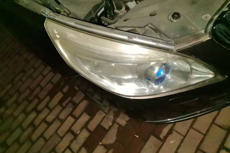 Used Buick GL8 2011 3.0L XT Luxury Business Flagship Edition Right Front Headlight