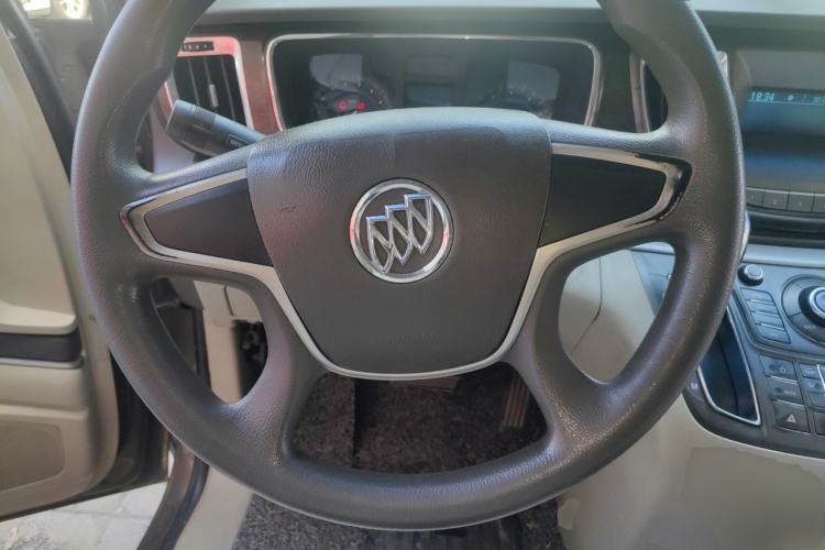 Used Buick GL8 2011 2.4L CT Luxury Business Comfort Edition Steering Wheel