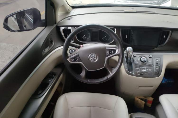 Used Buick GL8 2011 2.4L LT Luxury Business Executive Edition Steering Wheel