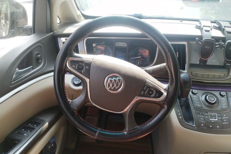 Used Buick GL8 2011 2.4L LT Luxury Business Executive Edition Steering Wheel