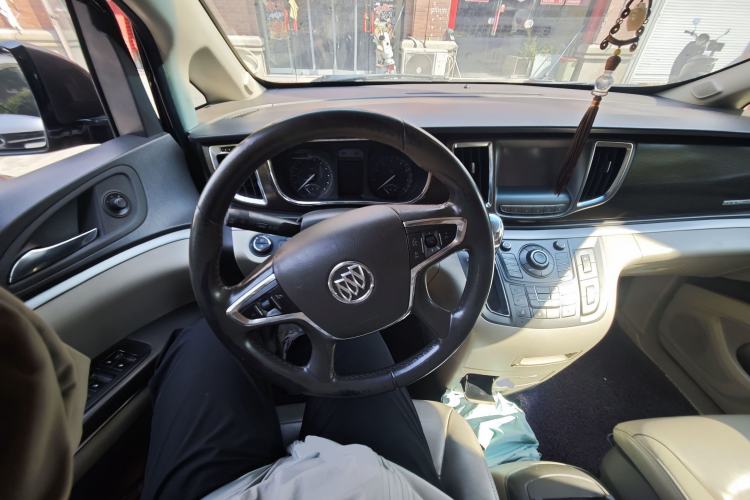 Used Buick GL8 2011 2.4L CT Luxury Business Comfort Edition Steering Wheel