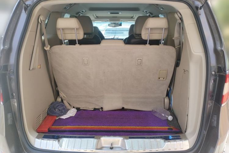 Used Buick GL8 2011 2.4L LT Luxury Business Executive Edition Trunk