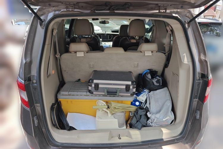 Used Buick GL8 2011 2.4L LT Luxury Business Executive Edition Trunk