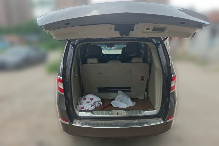 Used Buick GL8 2011 2.4L LT Luxury Business Executive Edition Trunk