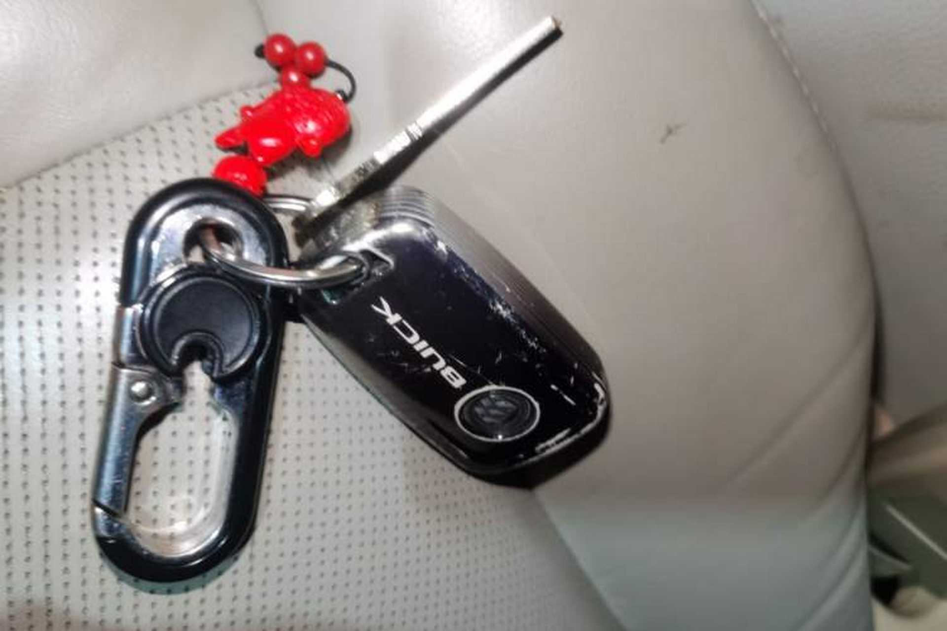 Used Buick GL8 2011 3.0L XT Luxury Business Flagship Edition Vehicle Key
