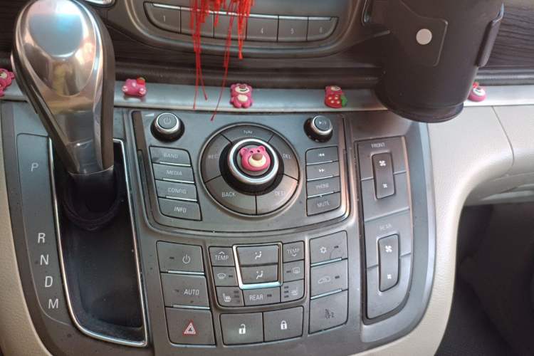 Used Buick GL8 2011 3.0L XT Luxury Business Flagship Edition Audio And AC Panel