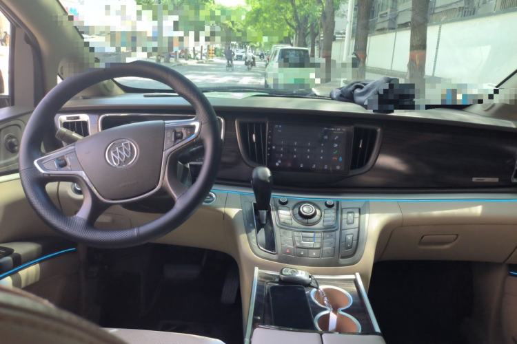 Used Buick GL8 2011 3.0L GT Luxury Business Haoya Edition Center Console
