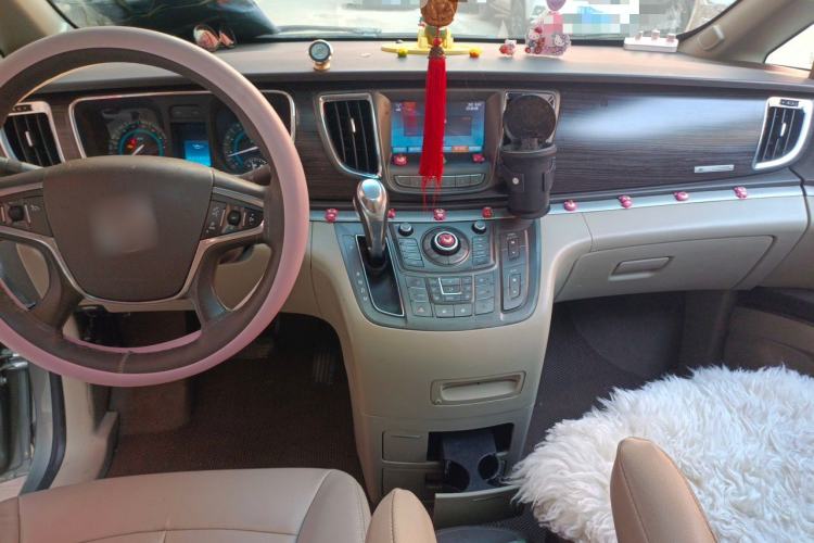 Used Buick GL8 2011 3.0L XT Luxury Business Flagship Edition Center Console