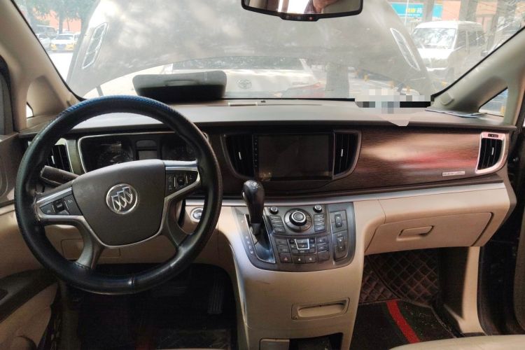 Used Buick GL8 2011 2.4L LT Luxury Business Executive Edition Center Console