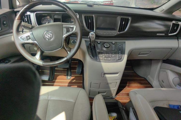 Used Buick GL8 2011 3.0L XT Luxury Business Flagship Edition Center Console