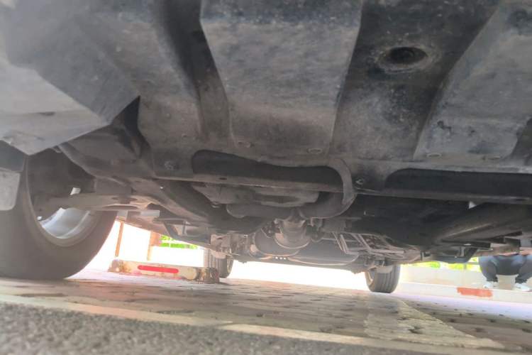 Used Buick GL8 2011 3.0L XT Luxury Business Flagship Edition Chassis Front