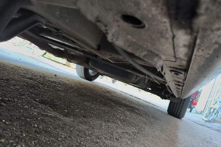 Used Buick GL8 2011 2.4L LT Executive Edition Chassis Front Left