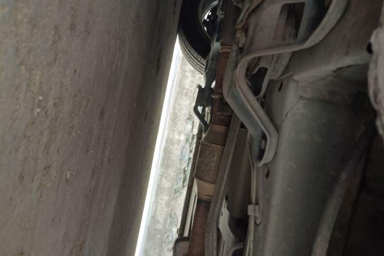 Used Buick GL8 2011 3.0L XT Luxury Business Flagship Edition Chassis Front Left