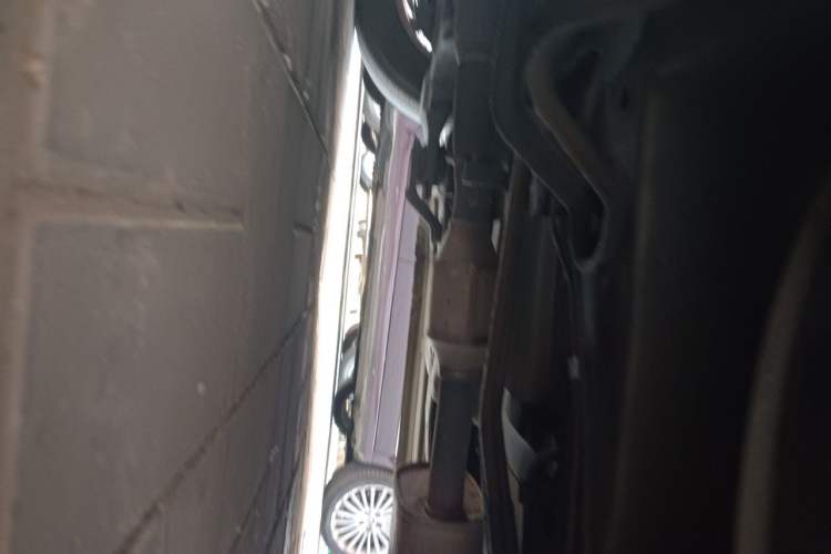 Used Buick GL8 2011 3.0L XT Luxury Business Flagship Edition Chassis Front Left