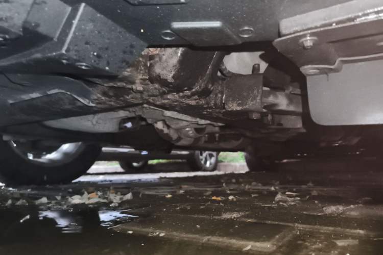 Used Buick GL8 2011 2.4L LT Luxury Business Executive Edition Chassis Front Left