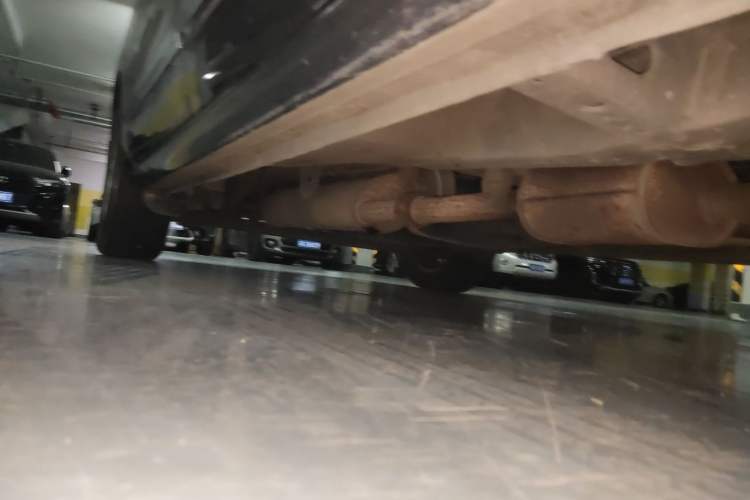 Used Buick GL8 2011 3.0L XT Luxury Business Flagship Edition Chassis Front Right