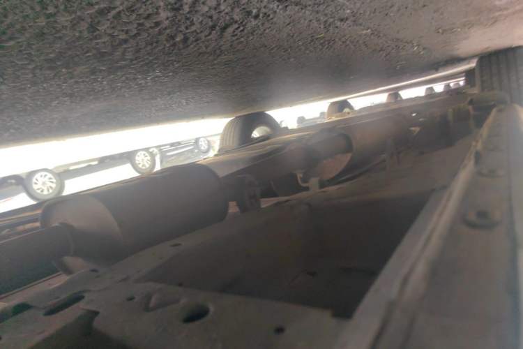 Used Buick GL8 2011 3.0L XT Luxury Business Flagship Edition Chassis Front Right