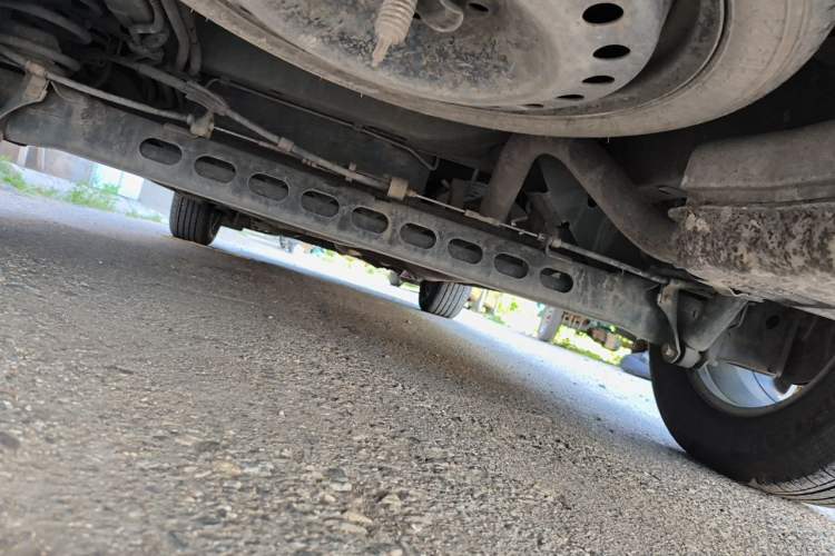 Used Buick GL8 2011 2.4L LT Executive Edition Chassis Rear