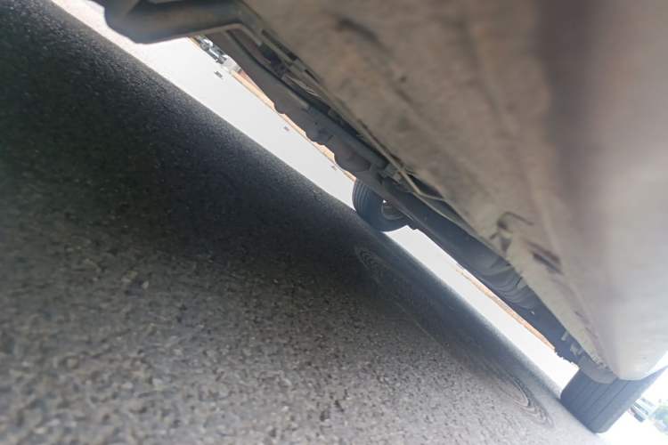 Used Buick GL8 2011 2.4L LT Luxury Business Executive Edition Chassis Rear Left