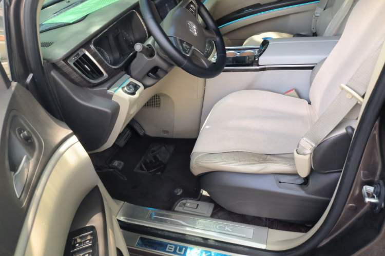 Used Buick GL8 2011 3.0L GT Luxury Business Haoya Edition Driver Seat