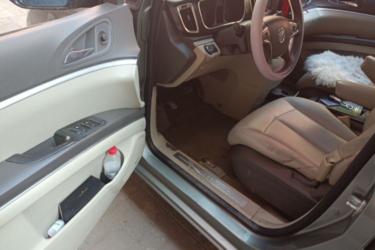 Used Buick GL8 2011 3.0L XT Luxury Business Flagship Edition Driver Seat