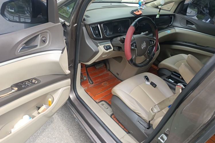 Used Buick GL8 2011 2.4L LT Luxury Business Executive Edition Driver Seat