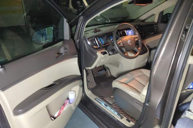 Used Buick GL8 2011 3.0L XT Luxury Business Flagship Edition Driver Seat