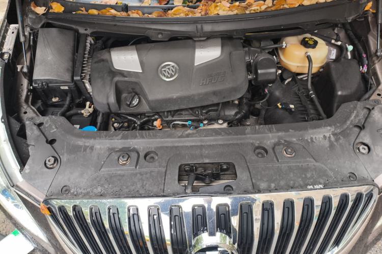 Used Buick GL8 2011 3.0L XT Luxury Business Flagship Edition Engine Bay