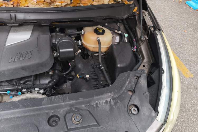 Used Buick GL8 2011 3.0L XT Luxury Business Flagship Edition Engine Bay Left