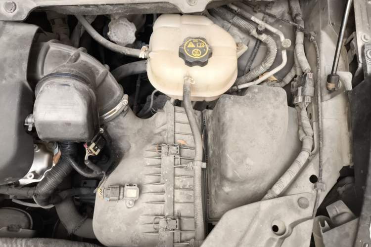 Used Buick GL8 2011 3.0L XT Luxury Business Flagship Edition Engine Bay Left