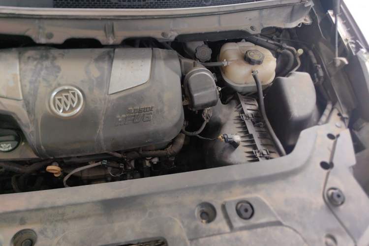Used Buick GL8 2011 3.0L XT Luxury Business Flagship Edition Engine Bay Left