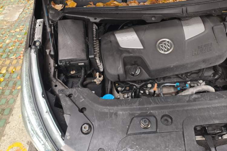 Used Buick GL8 2011 3.0L XT Luxury Business Flagship Edition Engine Bay Right