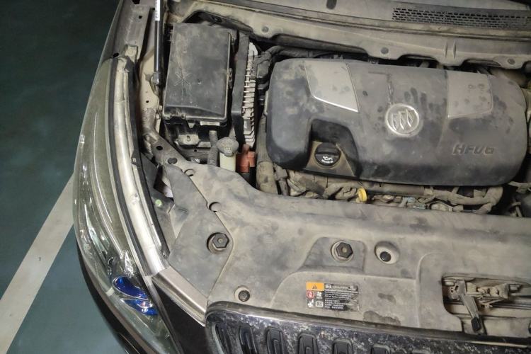 Used Buick GL8 2011 3.0L XT Luxury Business Flagship Edition Engine Bay Right
